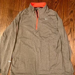 Nike Men’s 1/2 Zip Pulllover